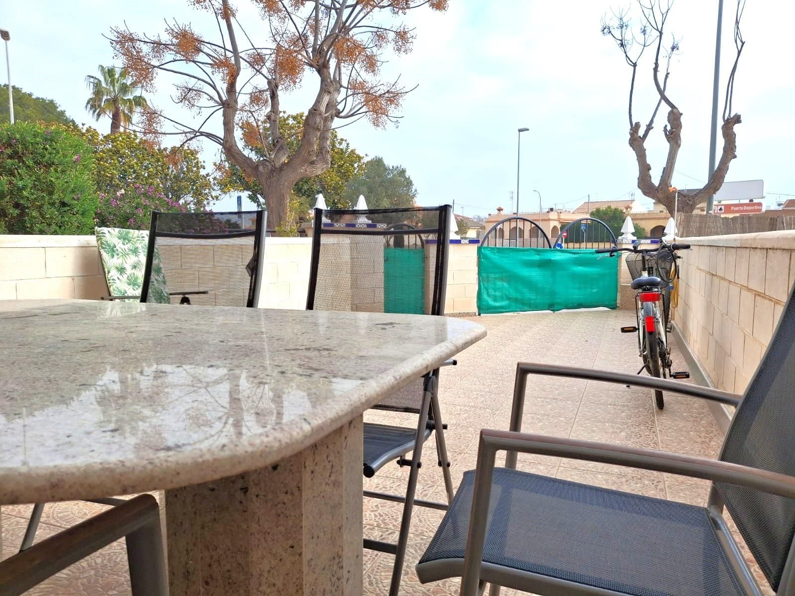 Terrassa de Casa adosada en venda en Pilar de la Horadada amb Terrassa, Traster i Balcó