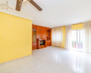 Living room of Single-family semi-detached for sale in Colmenar Viejo  with Heating, Private garden and Parquet flooring