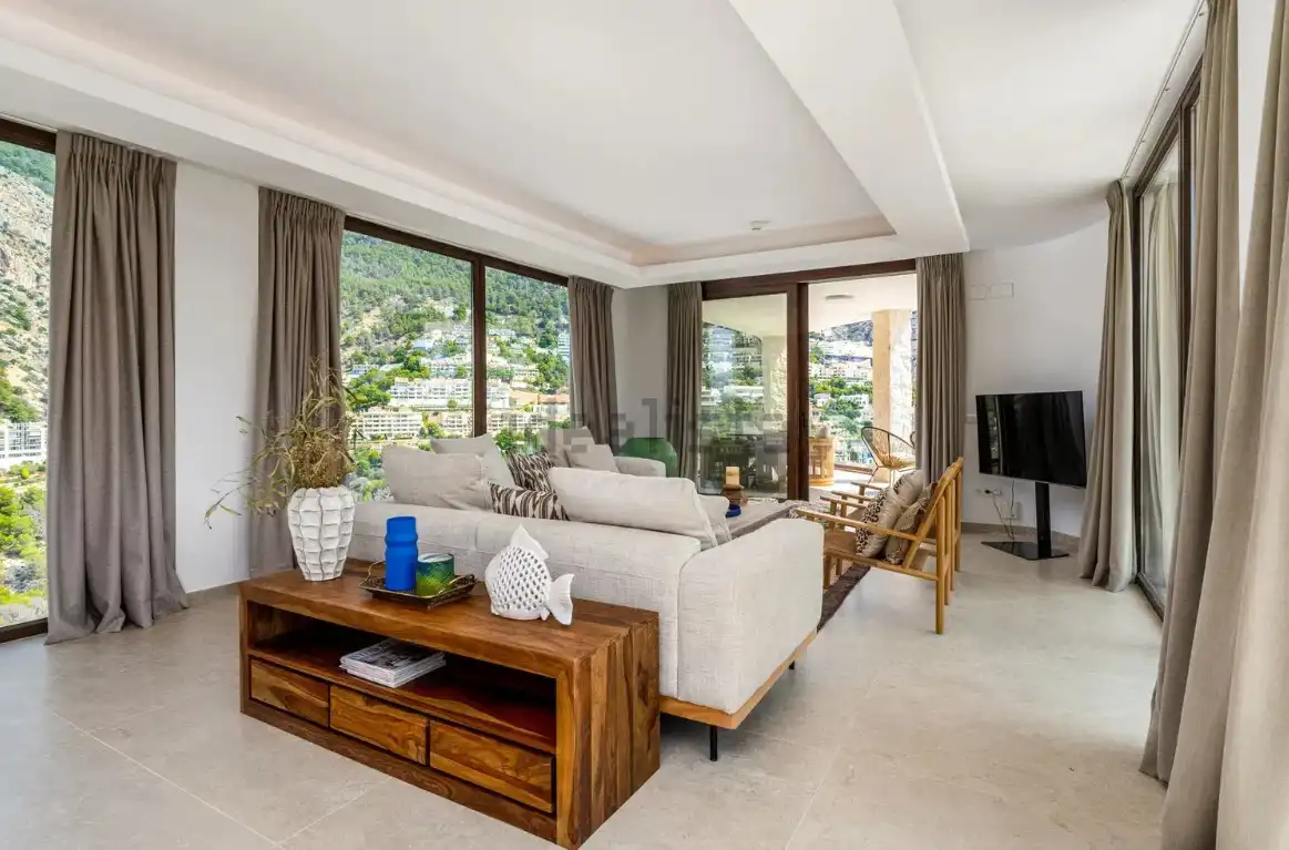 Sala de estar de Casa o chalet en venta en Altea con Aire acondicionado, Calefacción y Jardín privado