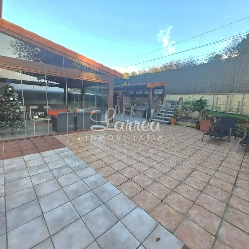 Terrassa de Casa o xalet en venda en Amorebieta-Etxano amb Calefacció, Jardí privat i Terrassa