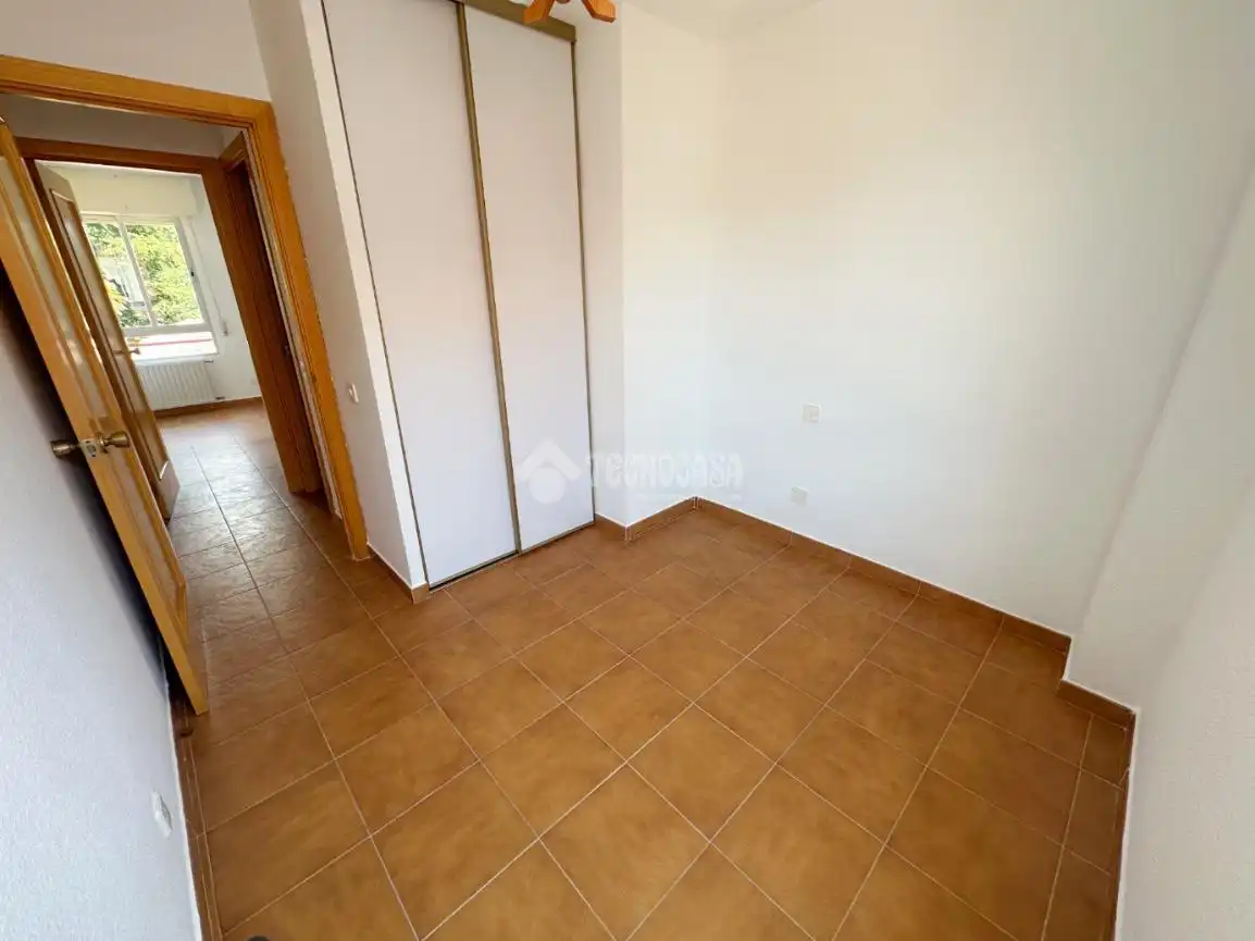 Schlafzimmer von Einfamilien-Reihenhaus zum Verkauf in Collado Villalba mit Heizung, Abstellraum und Alarm