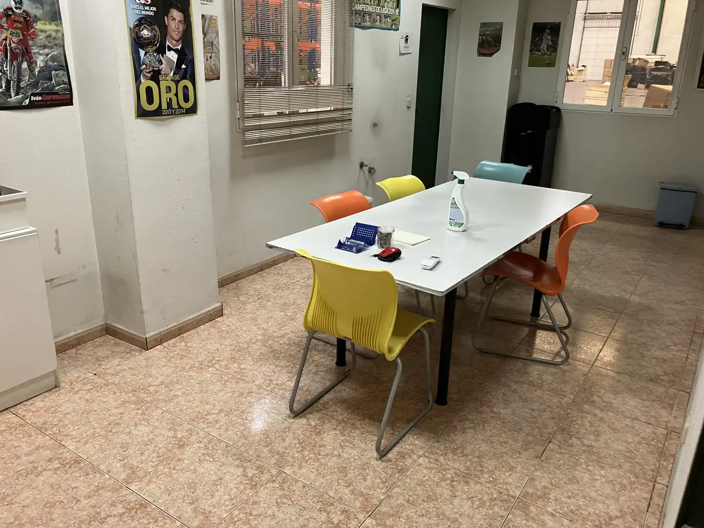 Fabrikhallen zur Miete in Avenida París, 13, El Vallejo
