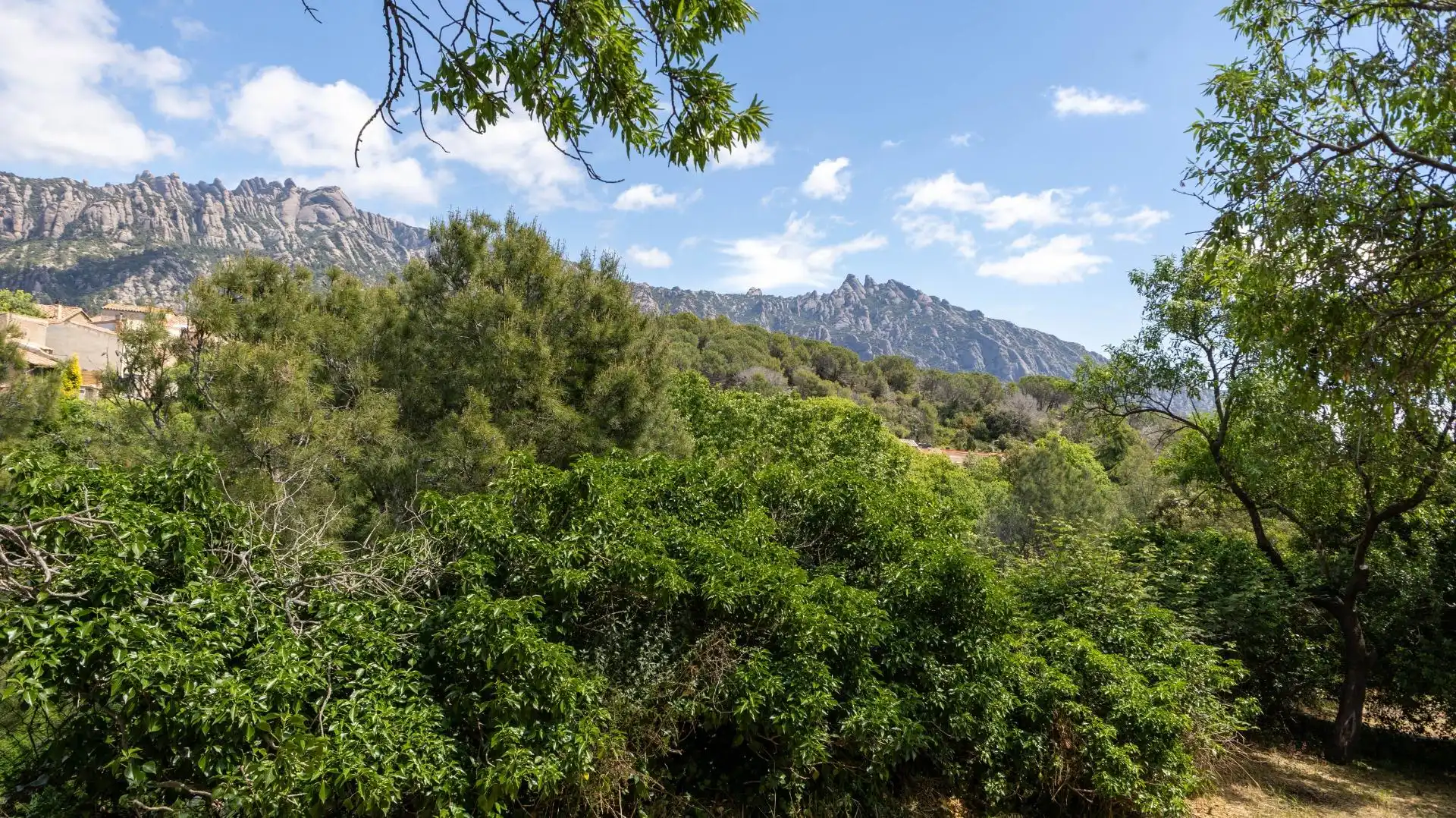 Vista exterior de Finca rústica en venta en El Bruc con Calefacción y Terraza