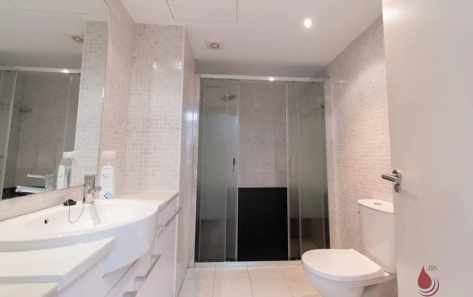 Baño de Ático en venta en El Vendrell con Aire acondicionado, Parquet y Terraza