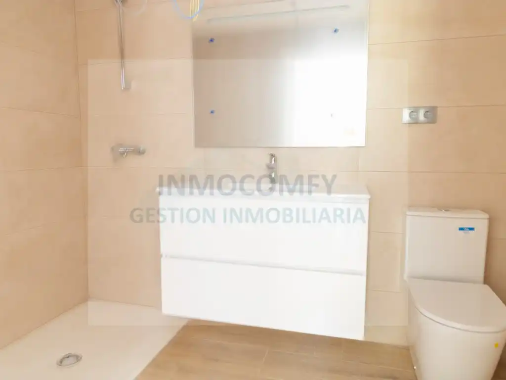 Piso con ascensor en venta en Calle De La Torre Mora 33, imagen 29
