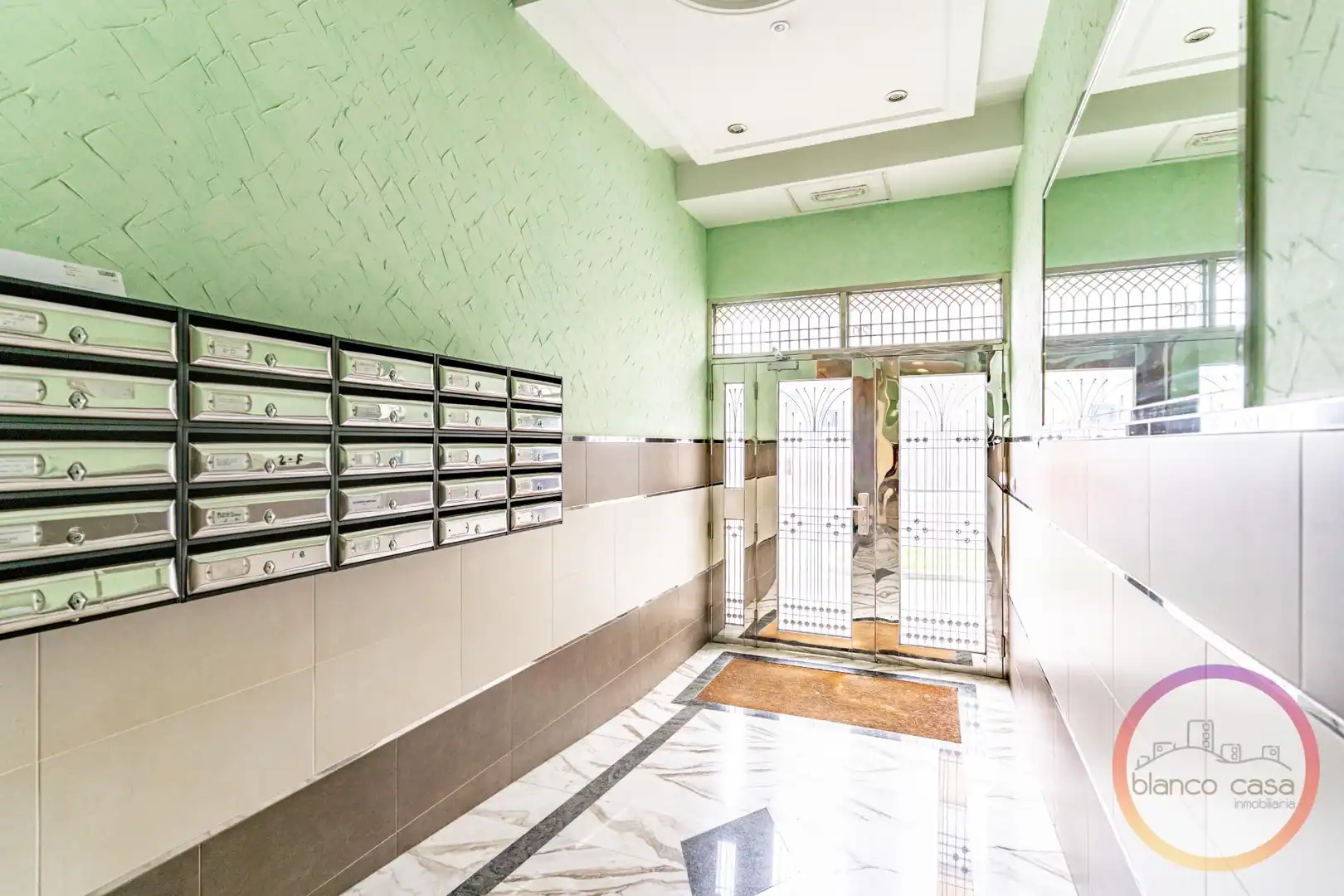 Piso en venta en Carballo con Calefacción, Amueblado y Balcón