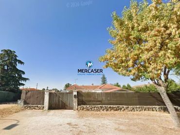 Detached house with pool for sale in Eurovillas