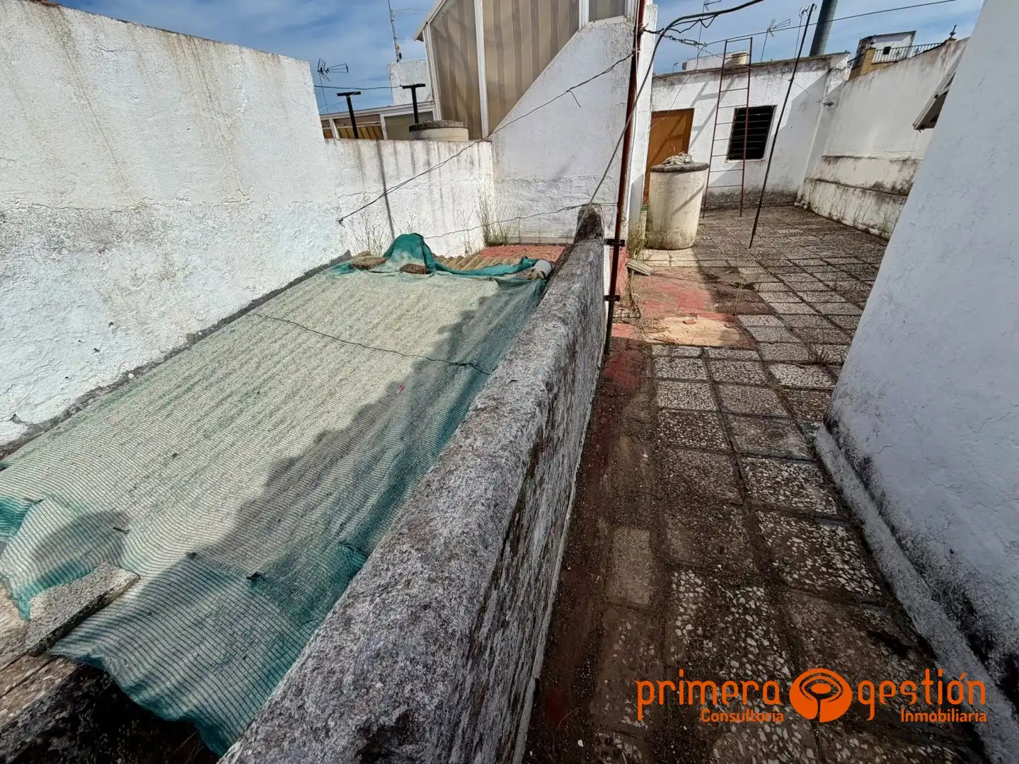 Vista exterior de Casa o chalet en venta en Alcolea del Río