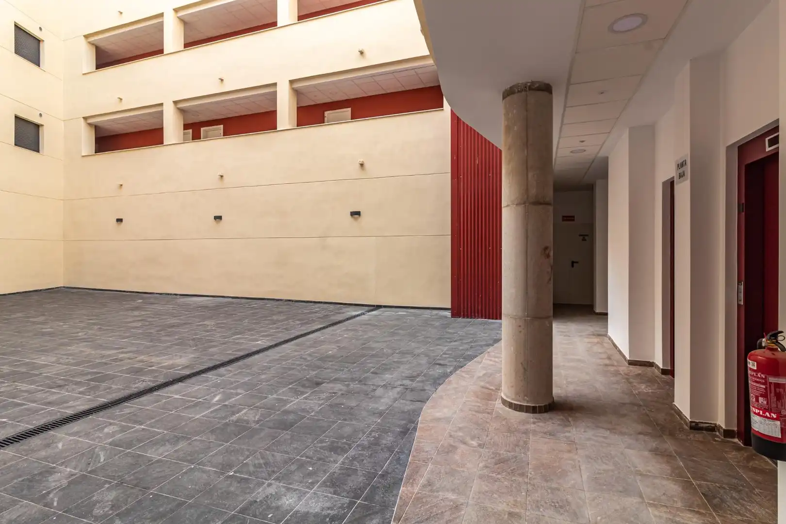 Garage for sale in Oropesa del Mar / Orpesa