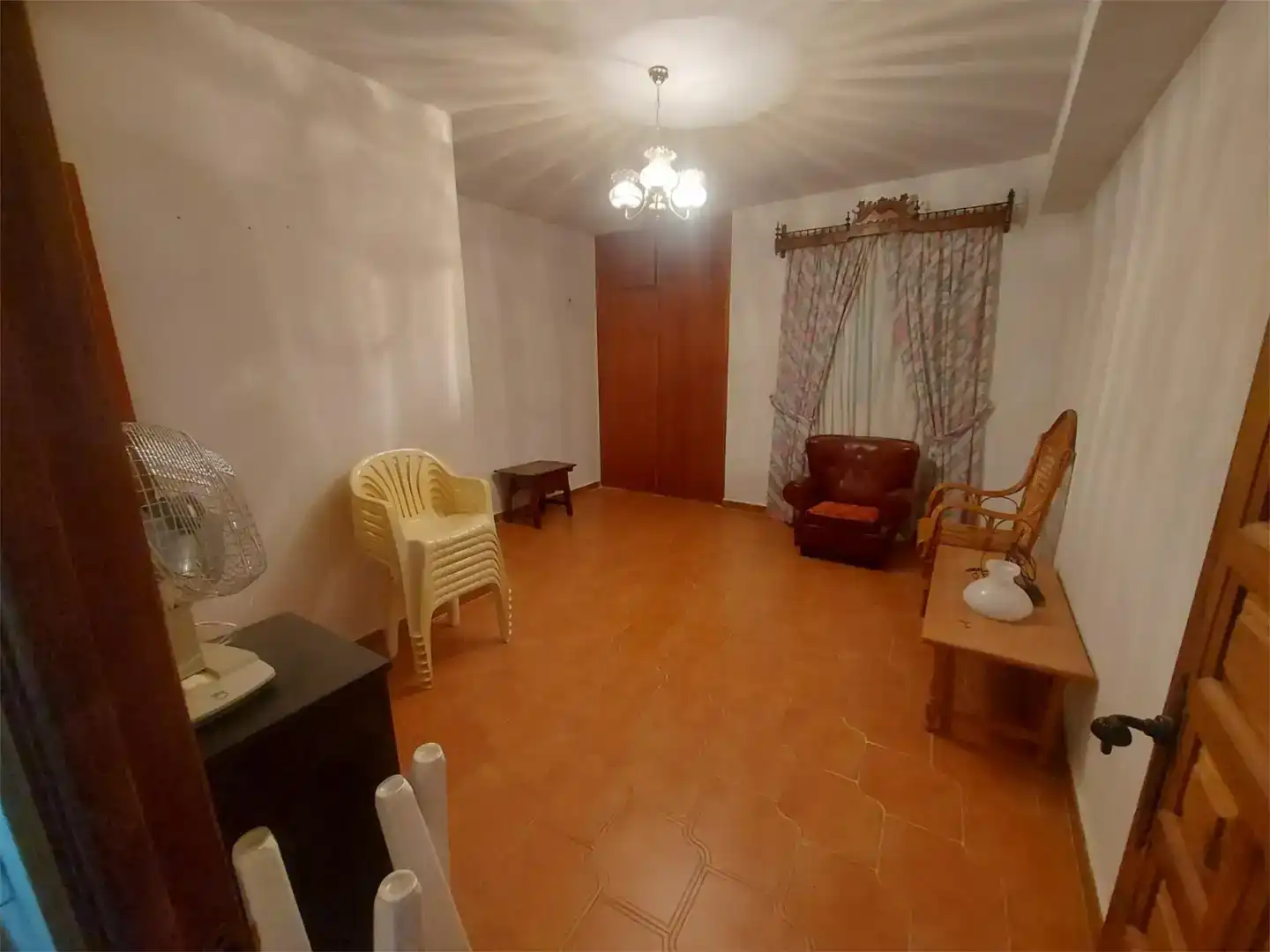 Sala d'estar de Pis en venda en Fuenlabrada de los Montes amb Aire condicionat