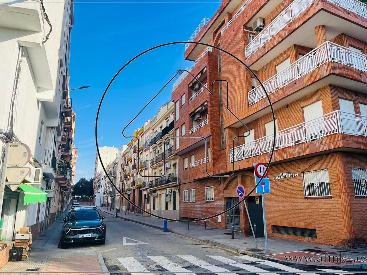 Piso en venta en Maestro Salvador López, Reina Victoria - Matadero