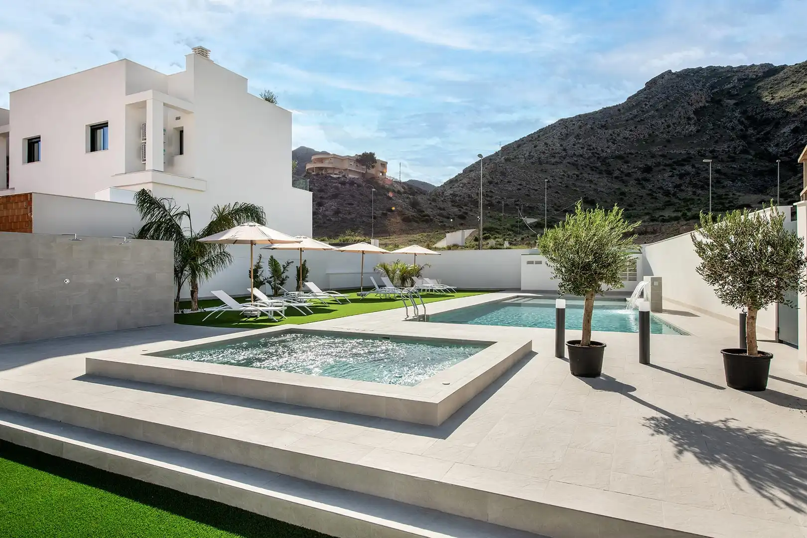 Chalet con piscina en venta en Cox, imagen 2