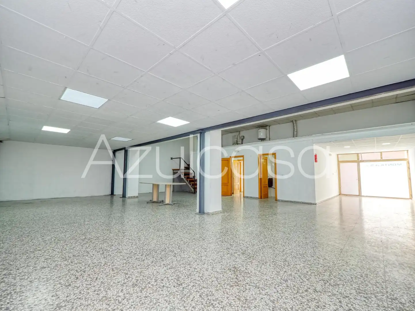 Commercial properties for sale in Alicante / Alacant  with Air Conditioner