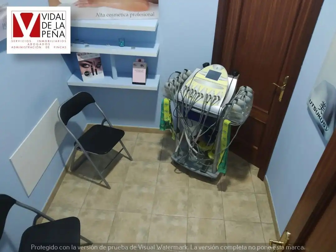 Local en venda en El Astillero   amb Aire condicionat i Calefacció