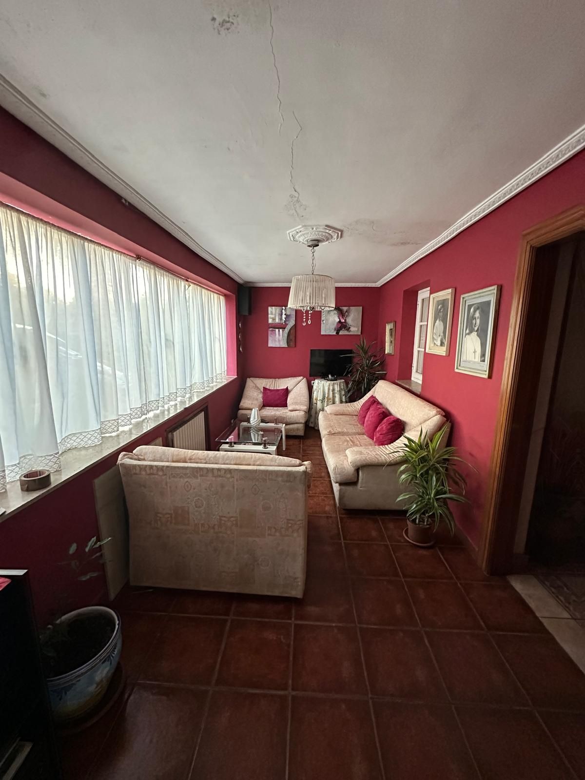 Sala d'estar de Casa o xalet en venda en Reocín amb Jardí privat