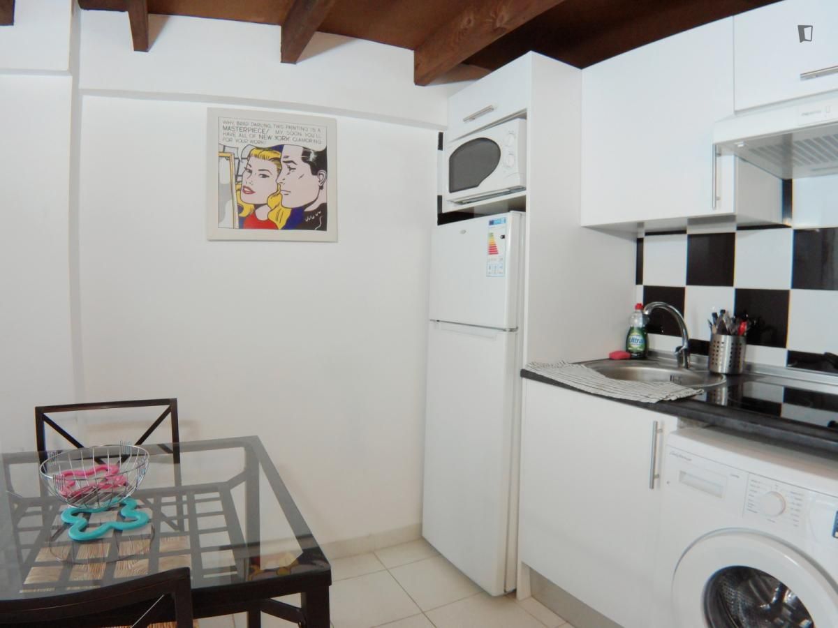 Estudi de lloguer a Valdeacederas