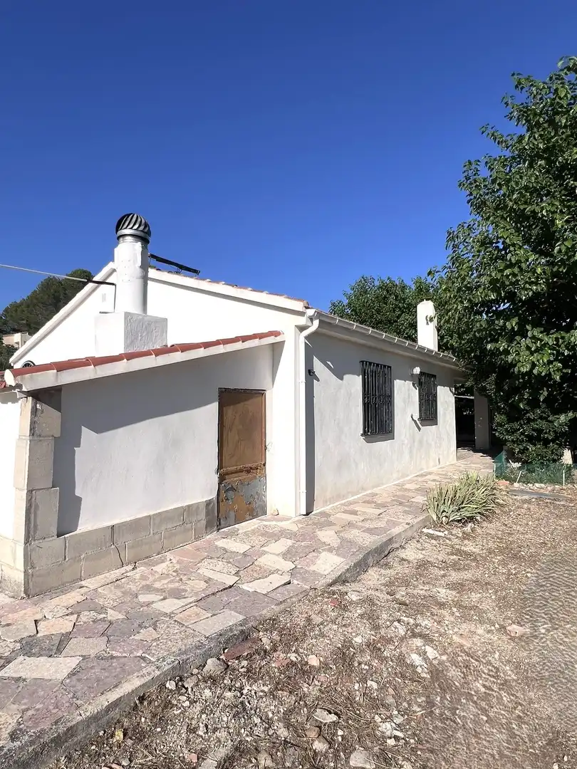 Vista exterior de Casa o xalet en venda en Alcosser amb Terrassa, Traster i Piscina