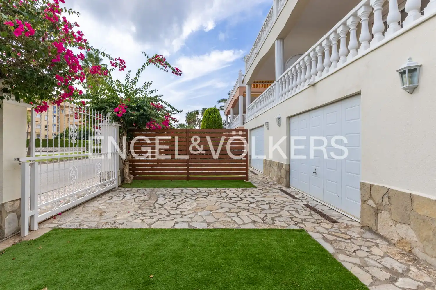Maison mitoyenne avec terrasse à louer à Avinguda Oliva Nova I, imagen 4