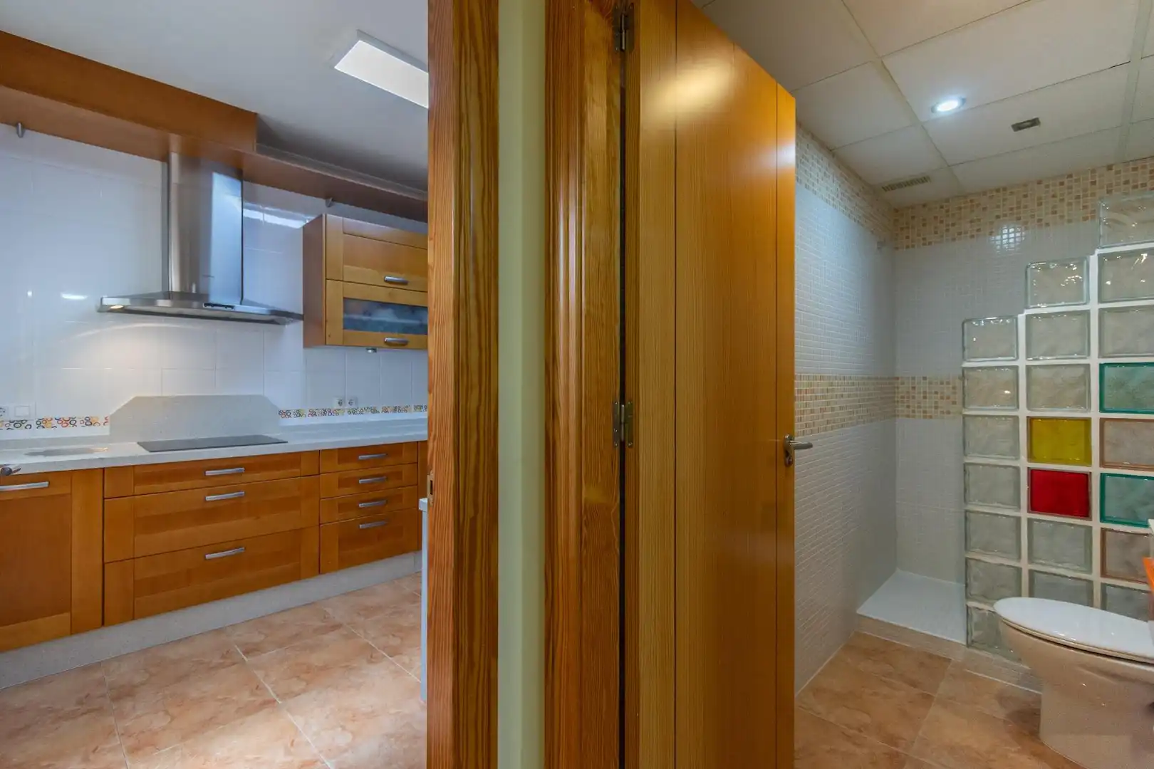 Cuina de Casa o xalet en venda en Cartagena amb Aire condicionat, Calefacció i Jardí privat