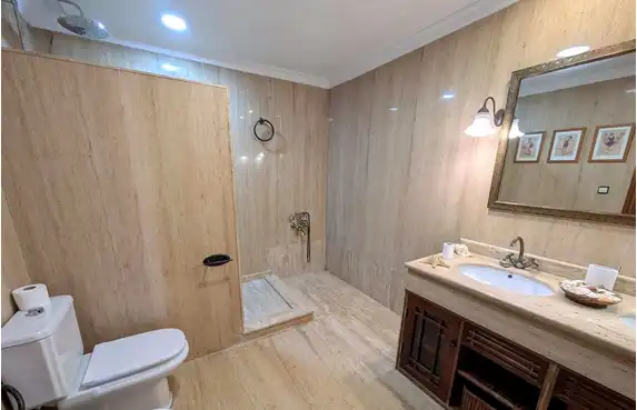 Baño de Casa o chalet para compartir en Linares con Aire acondicionado, Terraza y Amueblado