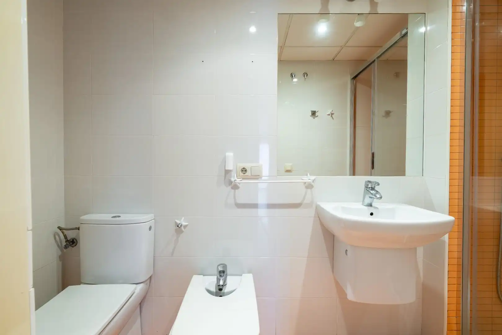 Bany de Pis en venda en Almería amb Aire condicionat, Traster i Piscina comunitària