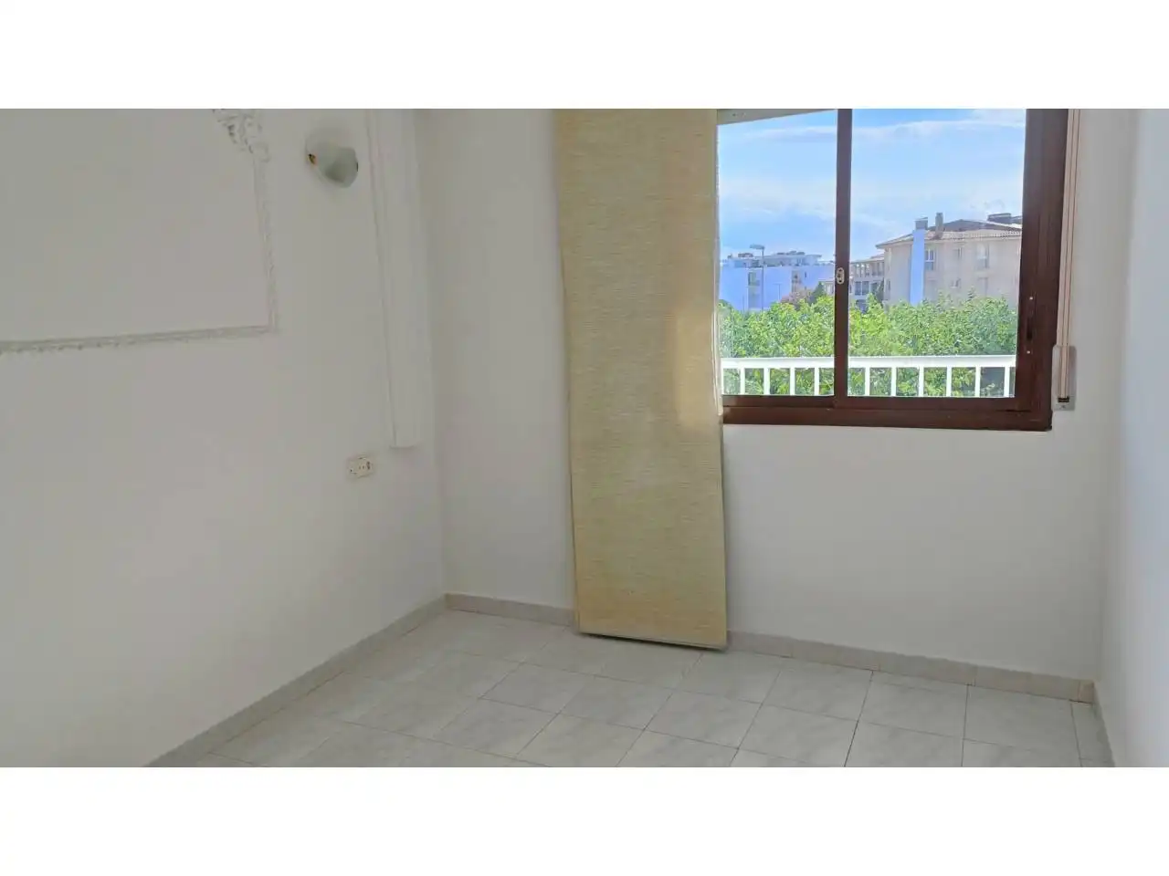 Bedroom of Flat for sale in L'Escala  with Terrace, Furnished and Community pool