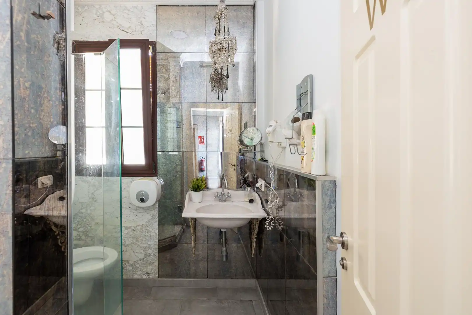 Villa con terrazza in vendita a Genil, imagen 6