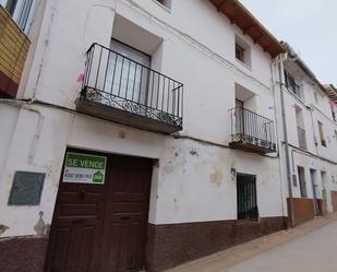 Exterior view of Single-family semi-detached for sale in Peñalba  with Furnished, Oven and Balcony