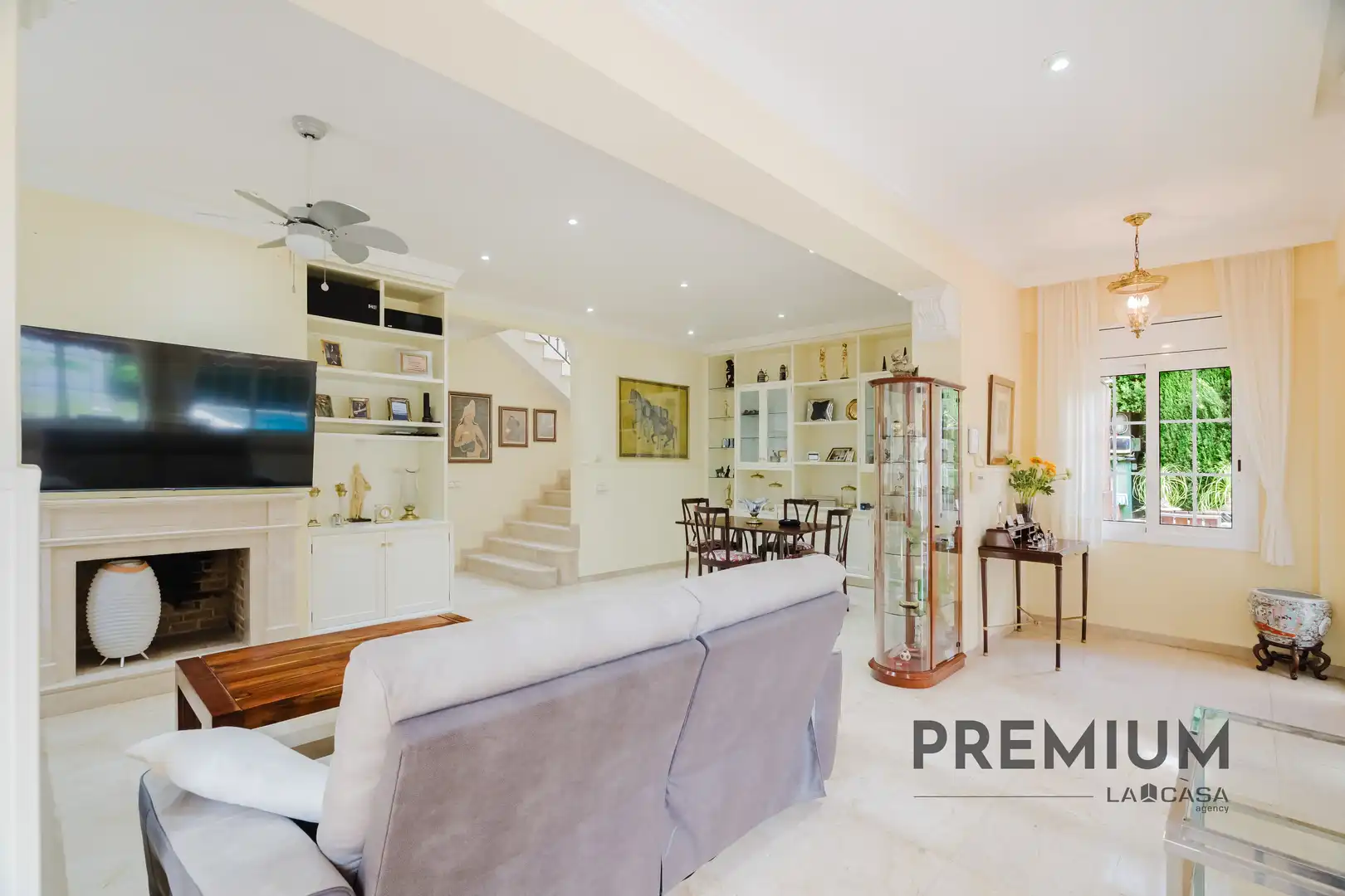 Living room of Houses for sale in Castelldefels  with Swimming Pool