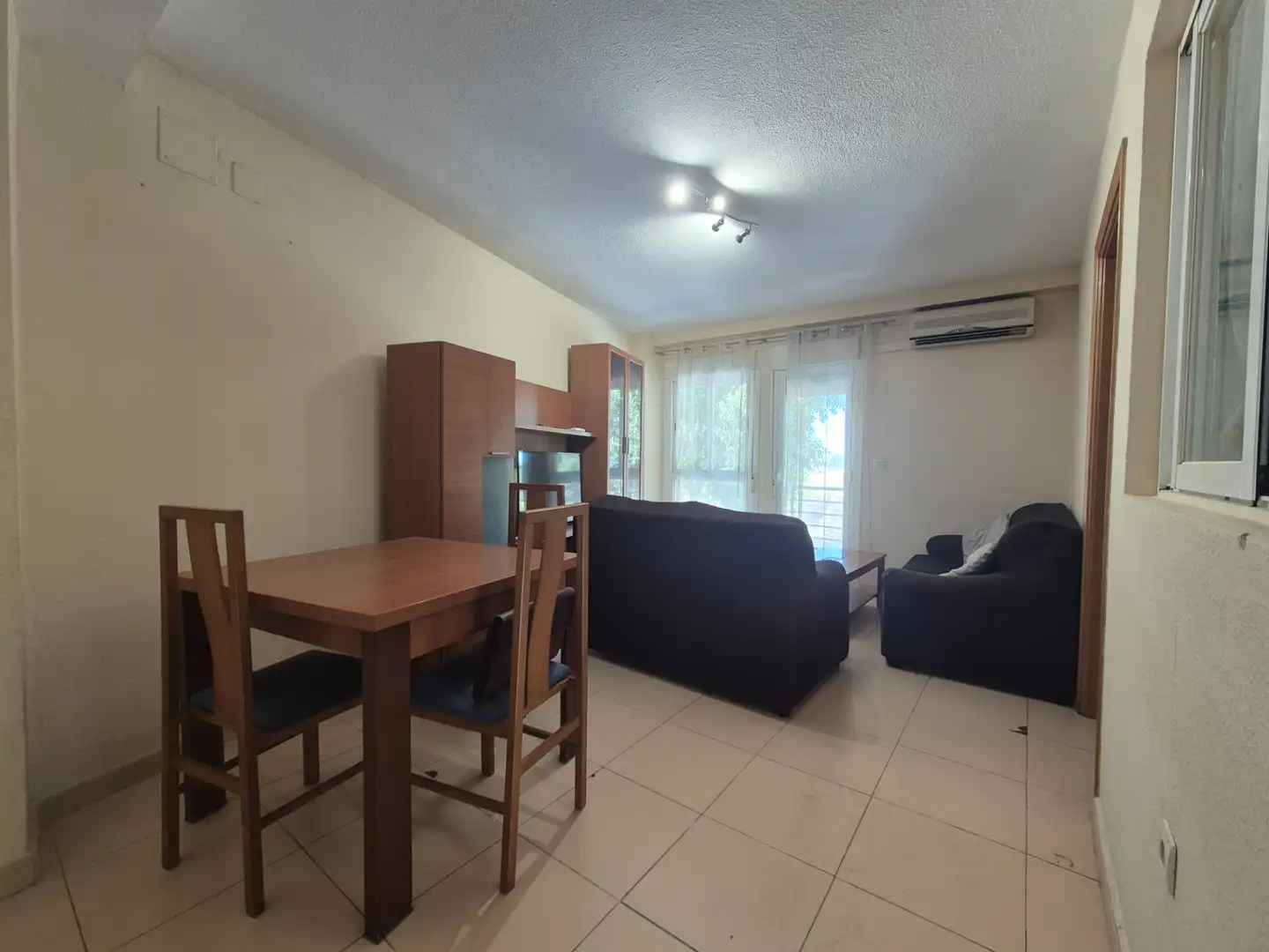Sala de estar de Apartamento en venta en Badajoz con Aire acondicionado, Calefacción y Amueblado