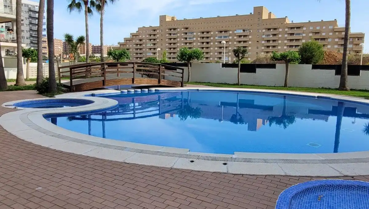 Apartamento con piscina en venta en Central 22