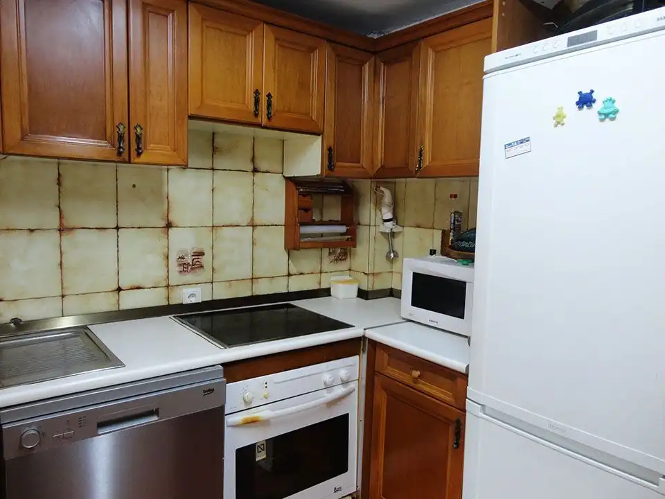 Cocina de Finca rústica en venta en Valle de Valdelaguna con Calefacción, Terraza y Trastero