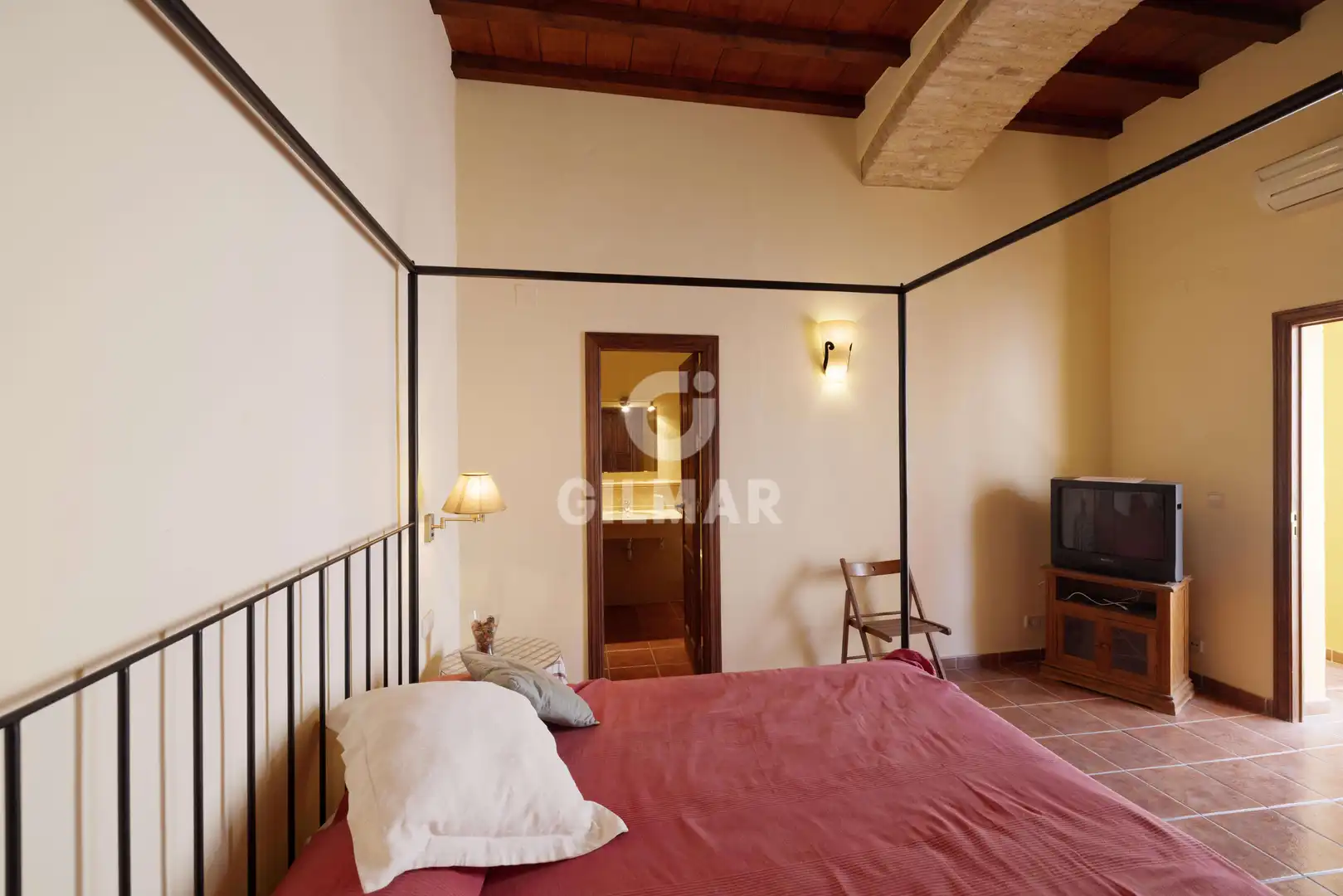 Habitación de Casa adosada en venta en Medina Sidonia con Calefacción