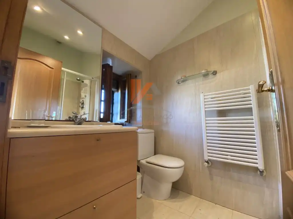 Baño de Casa o chalet de alquiler en Santiago de Compostela  con Amueblado