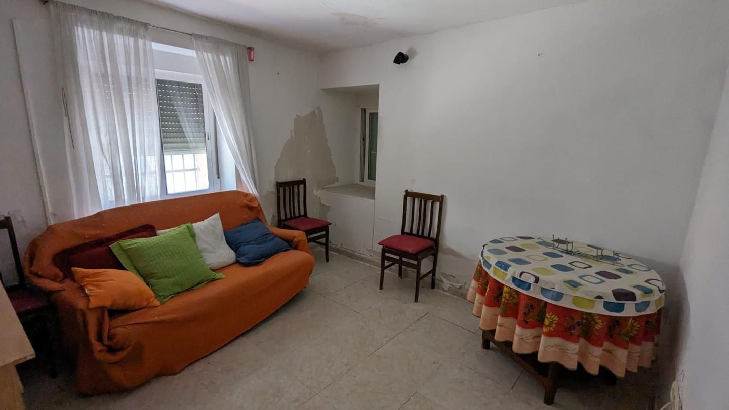 Sala d'estar de Casa o xalet en venda en Illana amb Traster i Moblat