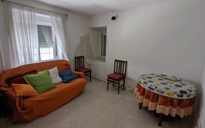 Sala d'estar de Casa o xalet en venda en Illana amb Traster i Moblat