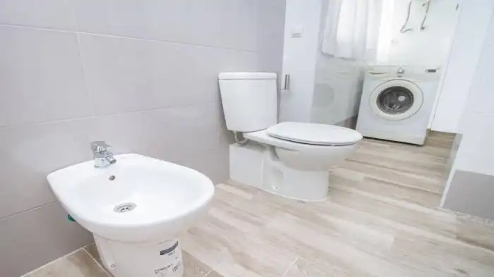 Baño de Piso de alquiler en Málaga con Aire acondicionado y Amueblado