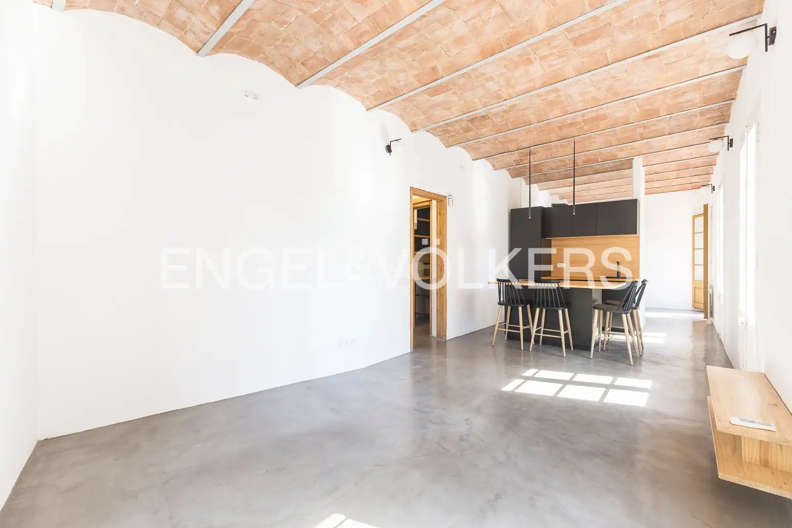 Flat for sale in Barcelona  with Air Conditioner, Heating and Balcony