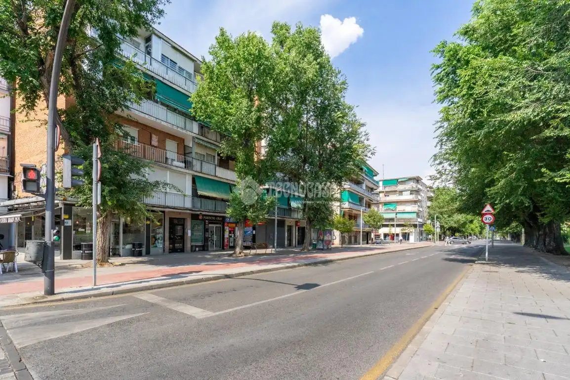 Vista exterior de Pis en venda en Coslada amb Calefacció