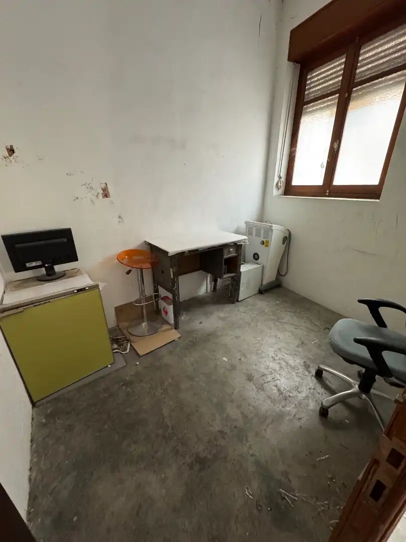 Business premises for sale in Calle de la Gelela, imagen 4