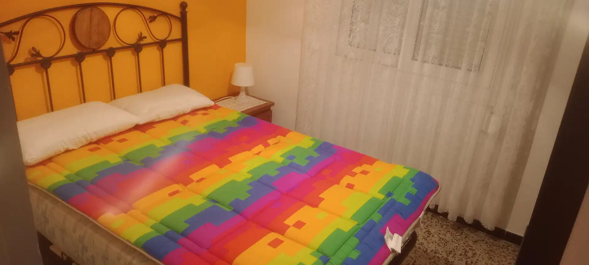 Dormitori de Apartament en venda en Empuriabrava amb Calefacció, Traster i Moblat