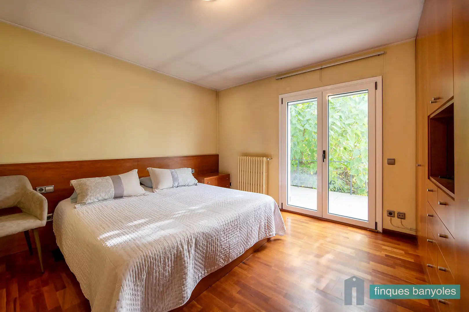 Bedroom of Houses for sale in Banyoles  with Air Conditioner, Heating and Private garden
