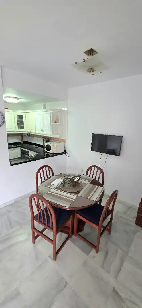 Cuina de Apartament de lloguer en Torrox amb Aire condicionat, Calefacció i Terrassa