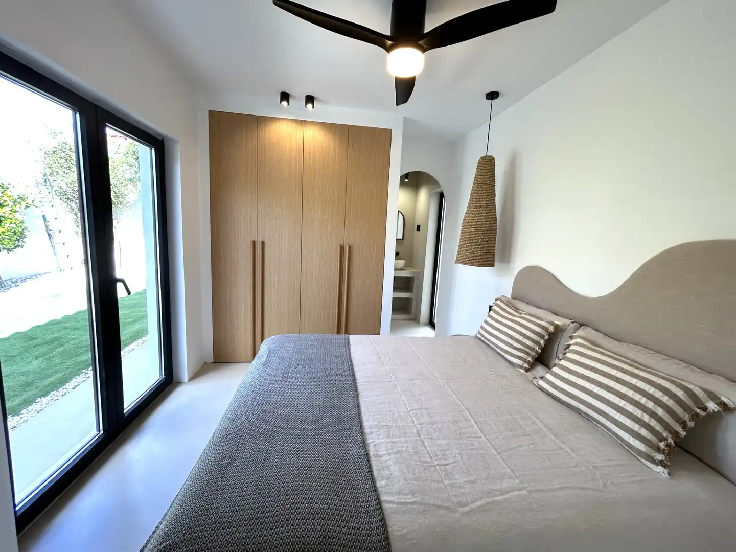 Schlafzimmer von Haus oder Chalet zum Verkauf in Torremolinos mit Klimaanlage, Heizung und Privatgarten