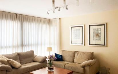 Living room of Flat to rent in  Valencia Capital  with Air Conditioner and Balcony