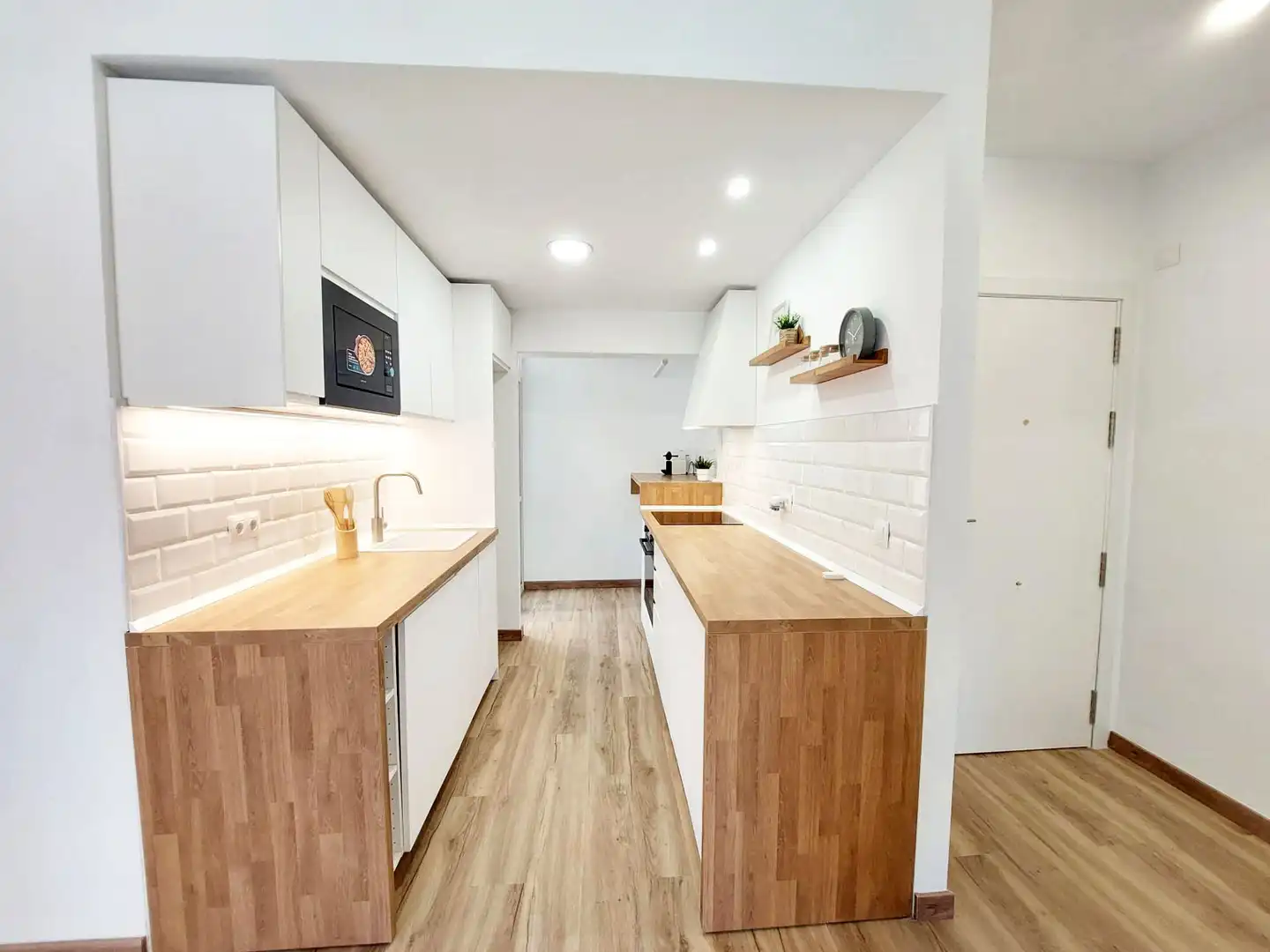 Cuina de Pis en venda en Benalmádena amb Aire condicionat, Terrassa i Moblat