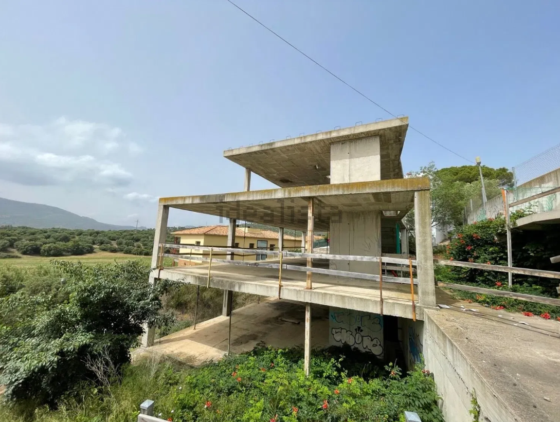 Vista exterior de Edifici en venda en Llançà