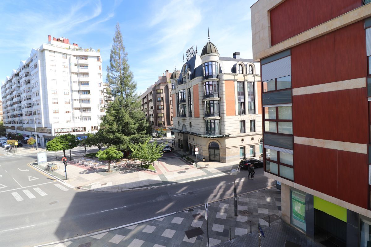 Exterior view of Flat for sale in Vitoria - Gasteiz  with Heating, Storage room and Balcony