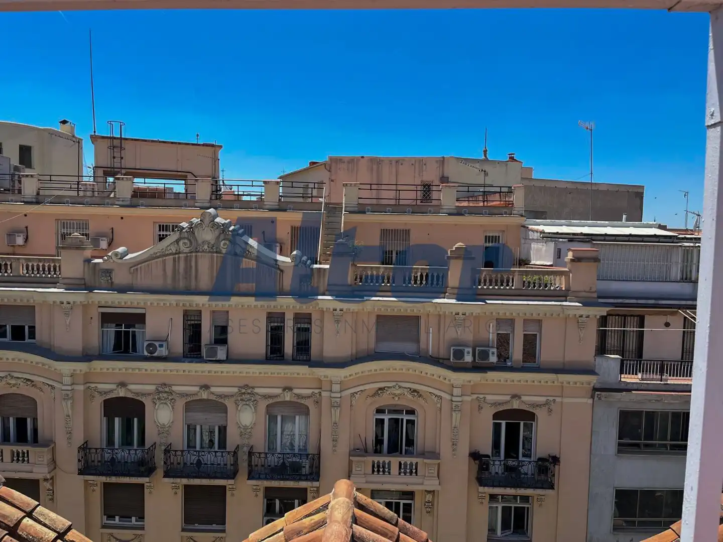 Vista exterior de Dúplex de lloguer en Madrid amb Aire condicionat, Calefacció i Moblat