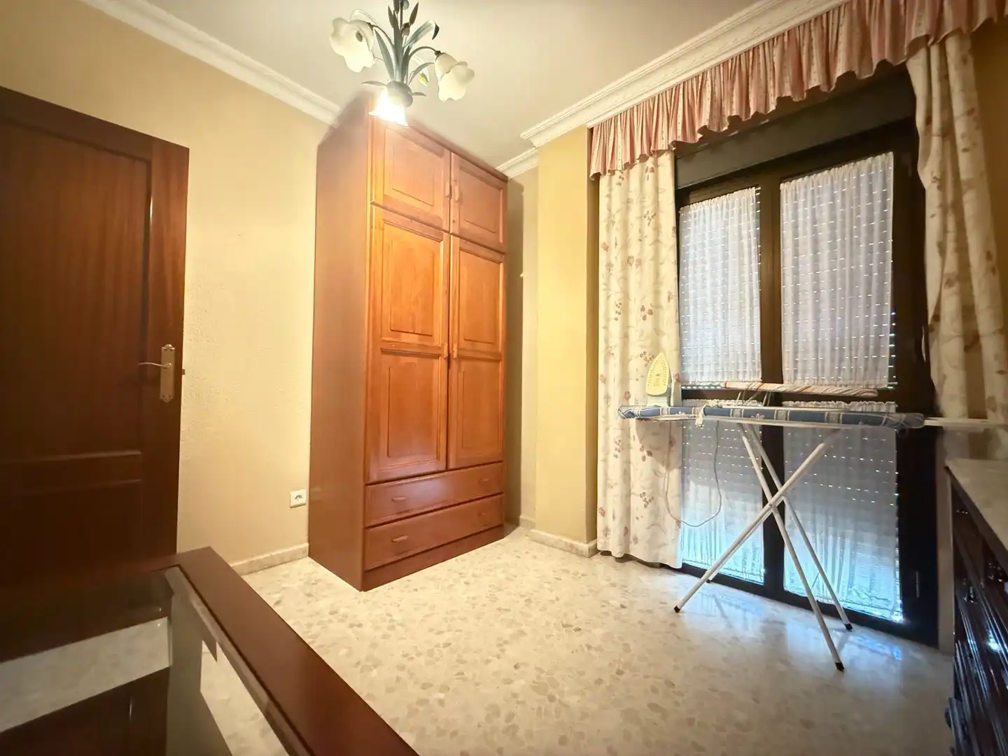 Habitación de Casa adosada en venta en Aljaraque con Aire acondicionado y Amueblado